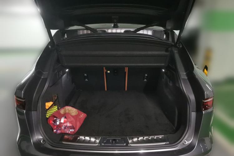 Used Jaguar F-PACE 2023 P400 SPORT Trunk