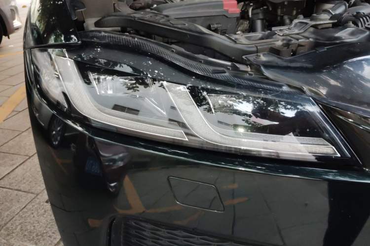 Used Jaguar F-PACE 2023 P250 R-Dynamic BLACK Exterior 6