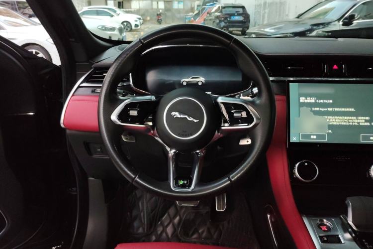 Used Jaguar F-PACE 2023 P250 R-Dynamic BLACK Steering Wheel