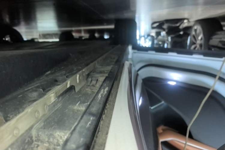 Used Jaguar F-PACE 2023 P400 SPORT Left Side Sill