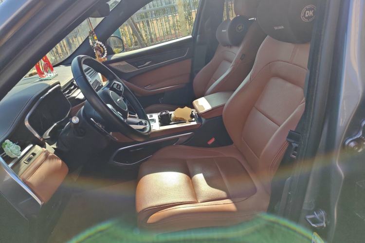 Used Jaguar F-PACE 2023 P250 R-Dynamic BLACK Left Front Seat