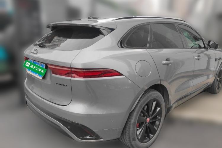 Used Jaguar F-PACE 2023 P250 R-Dynamic BLACK Rear Right 45 Deg