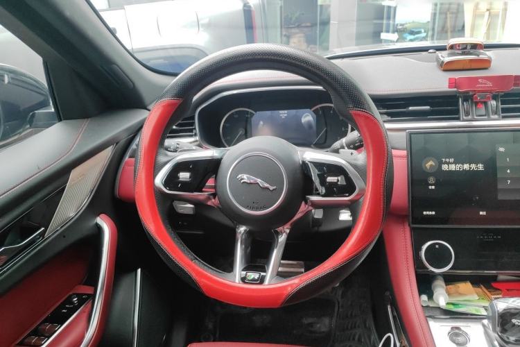 Used Jaguar F-PACE 2023 P250 R-Dynamic BLACK Steering Wheel