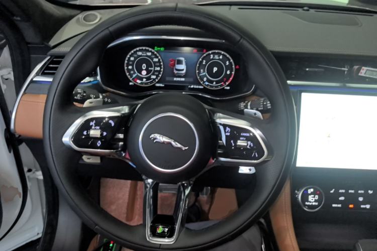 Used Jaguar F-PACE 2023 P400 SPORT Steering Wheel
