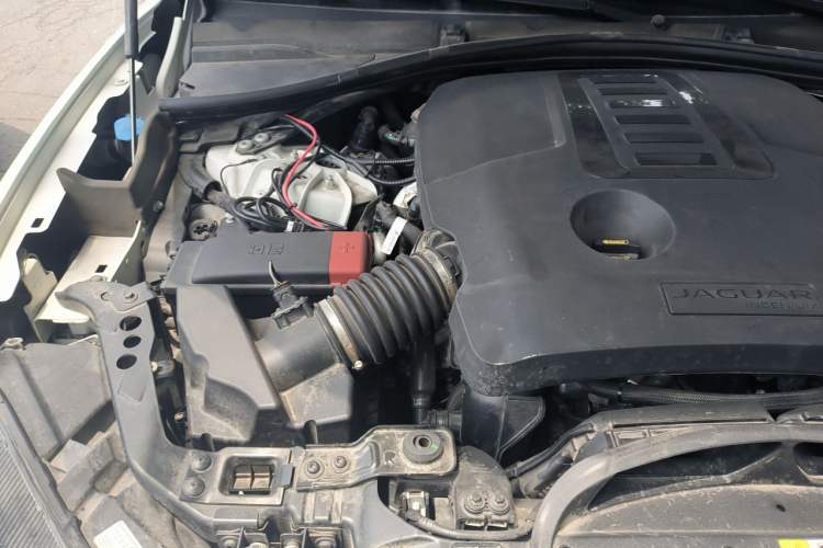 Used Jaguar F-PACE 2023 P400 SPORT Engine Bay Right