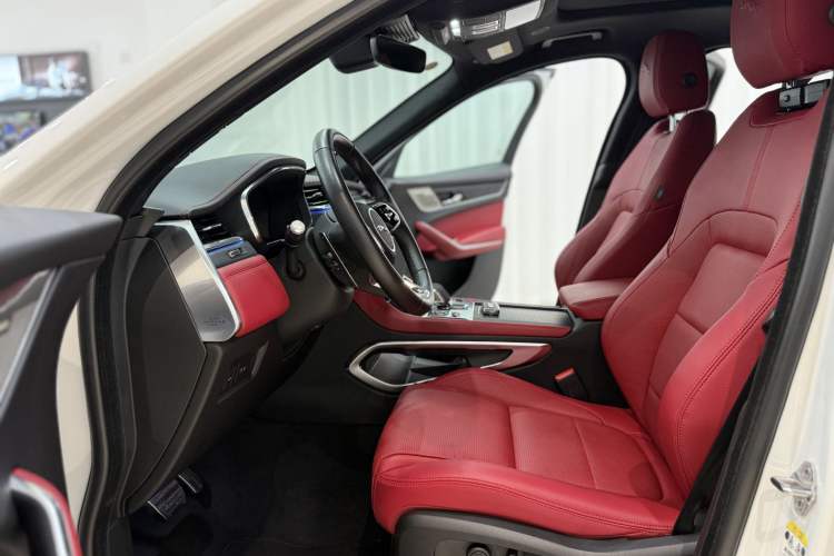 Used Jaguar F-PACE 2023 P250 R-Dynamic BLACK Interior 3