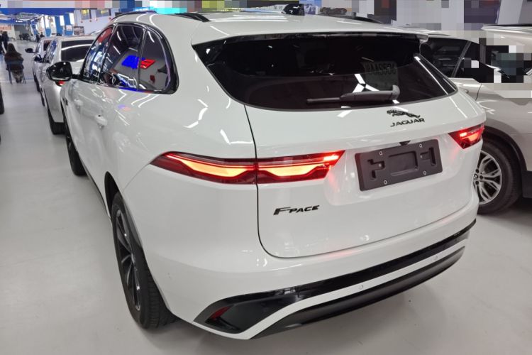 Used Jaguar F-PACE 2023 P250 R-Dynamic BLACK Left Side
