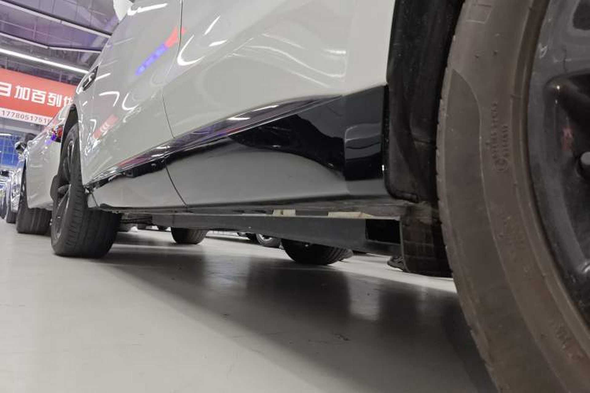 Used Jaguar F-PACE 2023 P250 R-Dynamic BLACK Left Side Sill