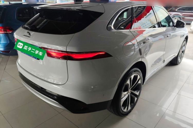 Used Jaguar F-PACE 2023 P250 HSE Rear Right 45 Deg