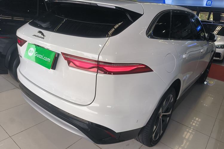 Used Jaguar F-PACE 2023 P250 HSE Rear Right 45 Deg