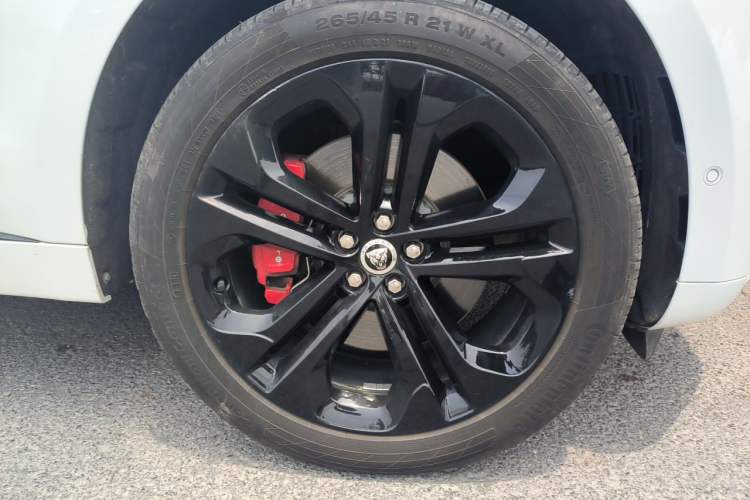 Used Jaguar F-PACE 2023 P400 SPORT Right Front Wheel Hub