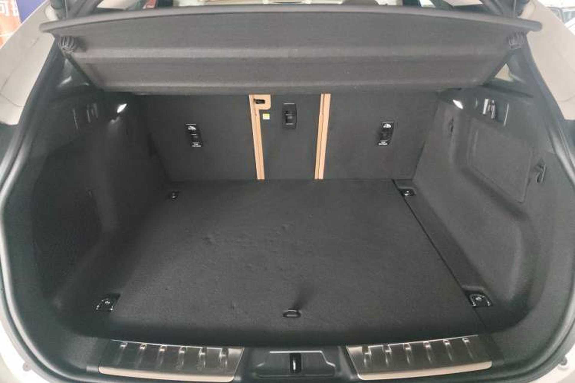 Used Jaguar F-PACE 2023 P250 HSE Trunk