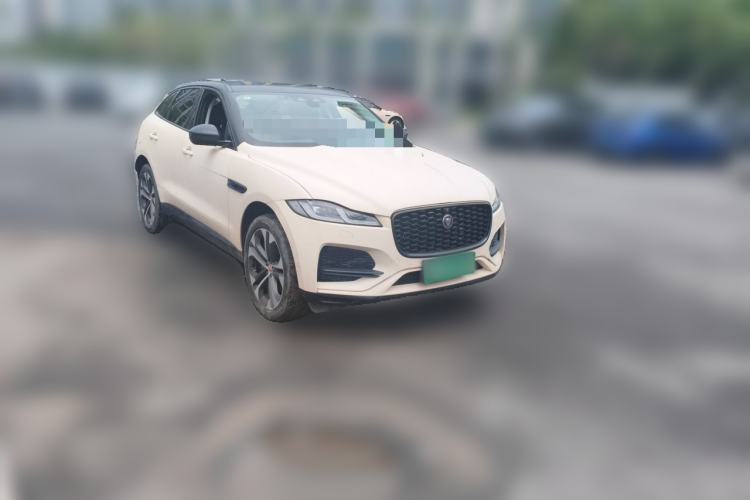 Used Jaguar F-PACE 2023 P250 HSE Front Right 45 Deg
