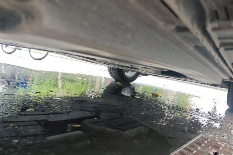 Used Jaguar F-PACE 2024 P250 R-Dynamic SE Chassis Rear Right
