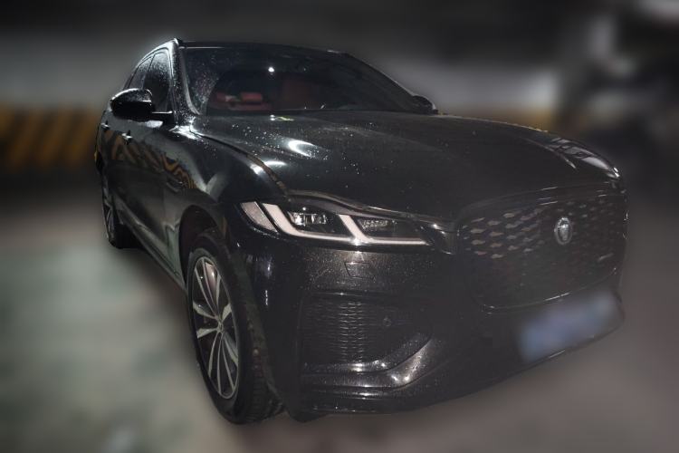Used Jaguar F-PACE 2024 P250 R-Dynamic S Front Right 45 Deg