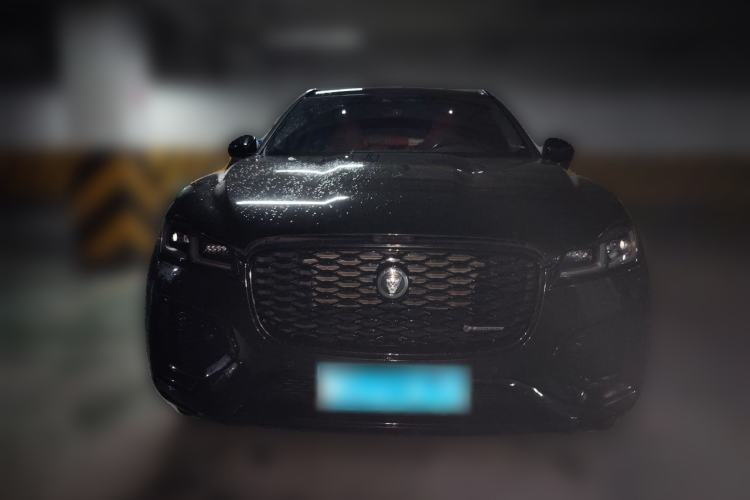 Used Jaguar F-PACE 2024 P250 R-Dynamic S Front
