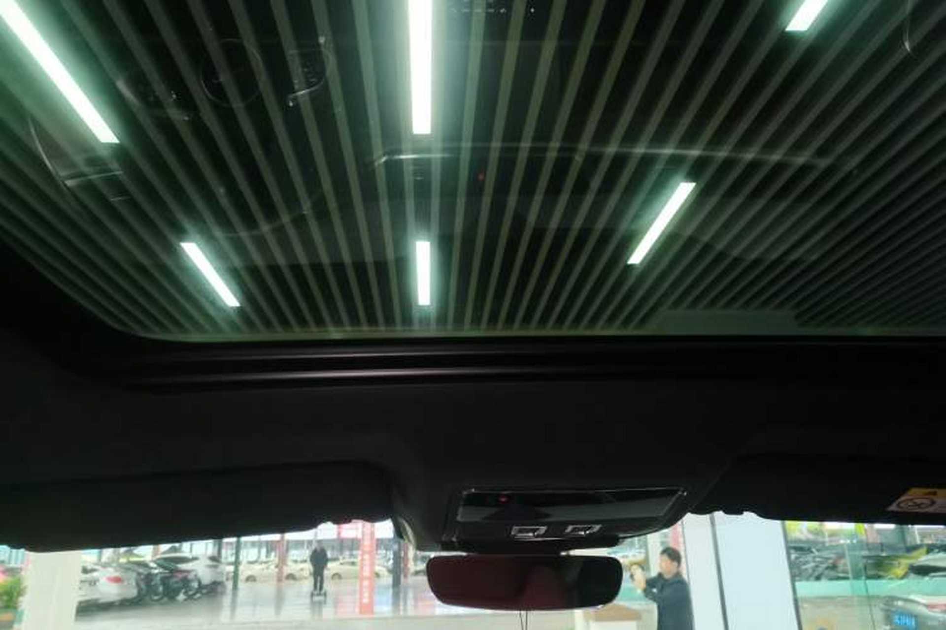 Used Jaguar F-PACE 2024 P250 R-Dynamic SE Headliner