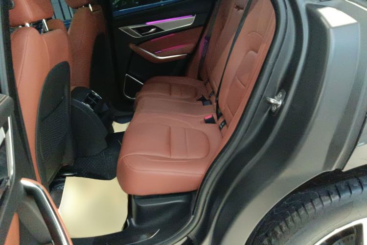 Used Jaguar F-PACE 2024 P250 R-Dynamic SE Left Rear Seat