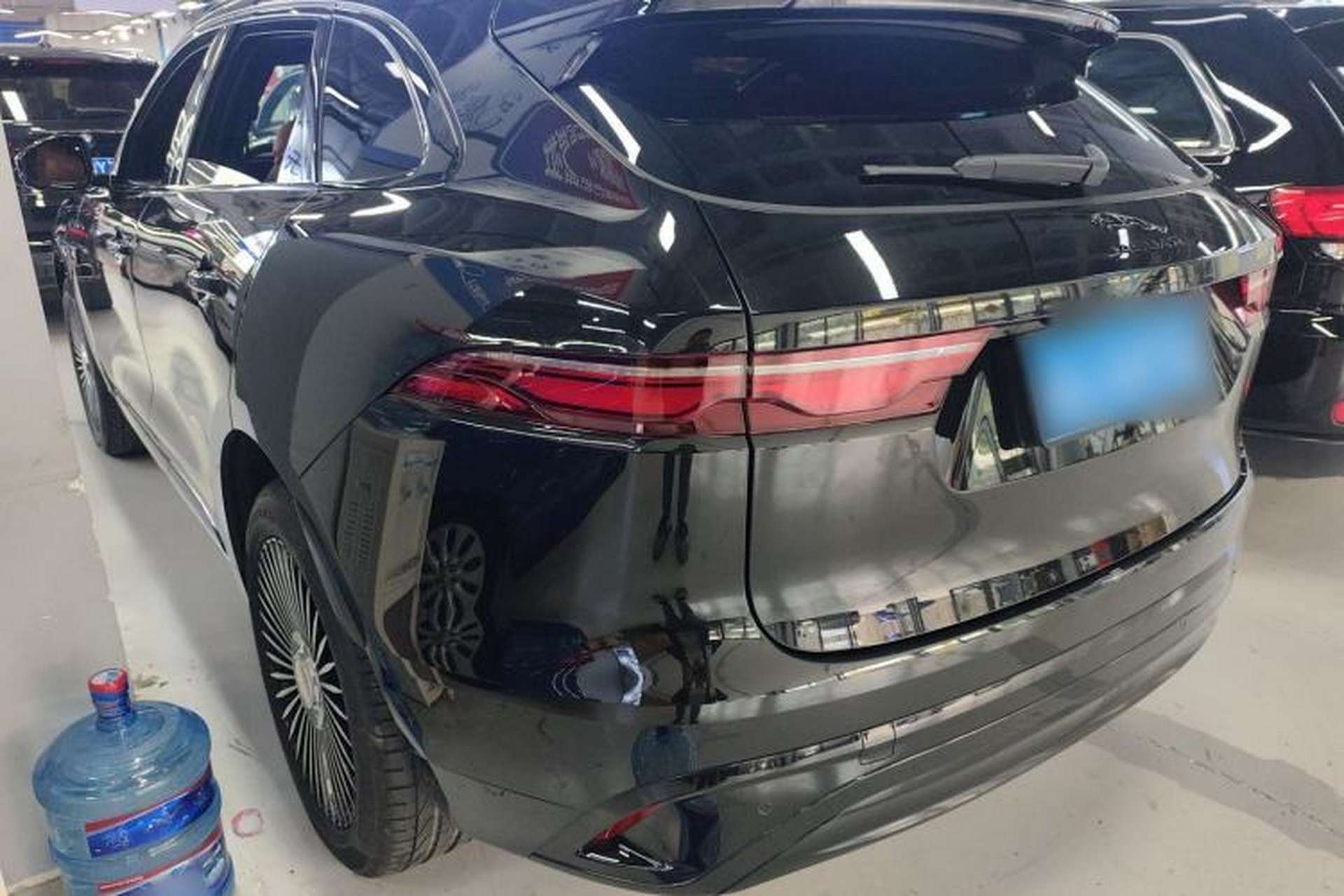 Used Jaguar F-PACE 2024 P250 R-Dynamic SE Left Side