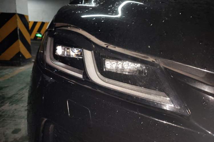 Used Jaguar F-PACE 2024 P250 R-Dynamic S Right Front Headlight