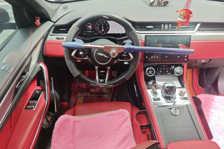 Used Jaguar F-PACE 2024 P250 R-Dynamic SE Steering Wheel