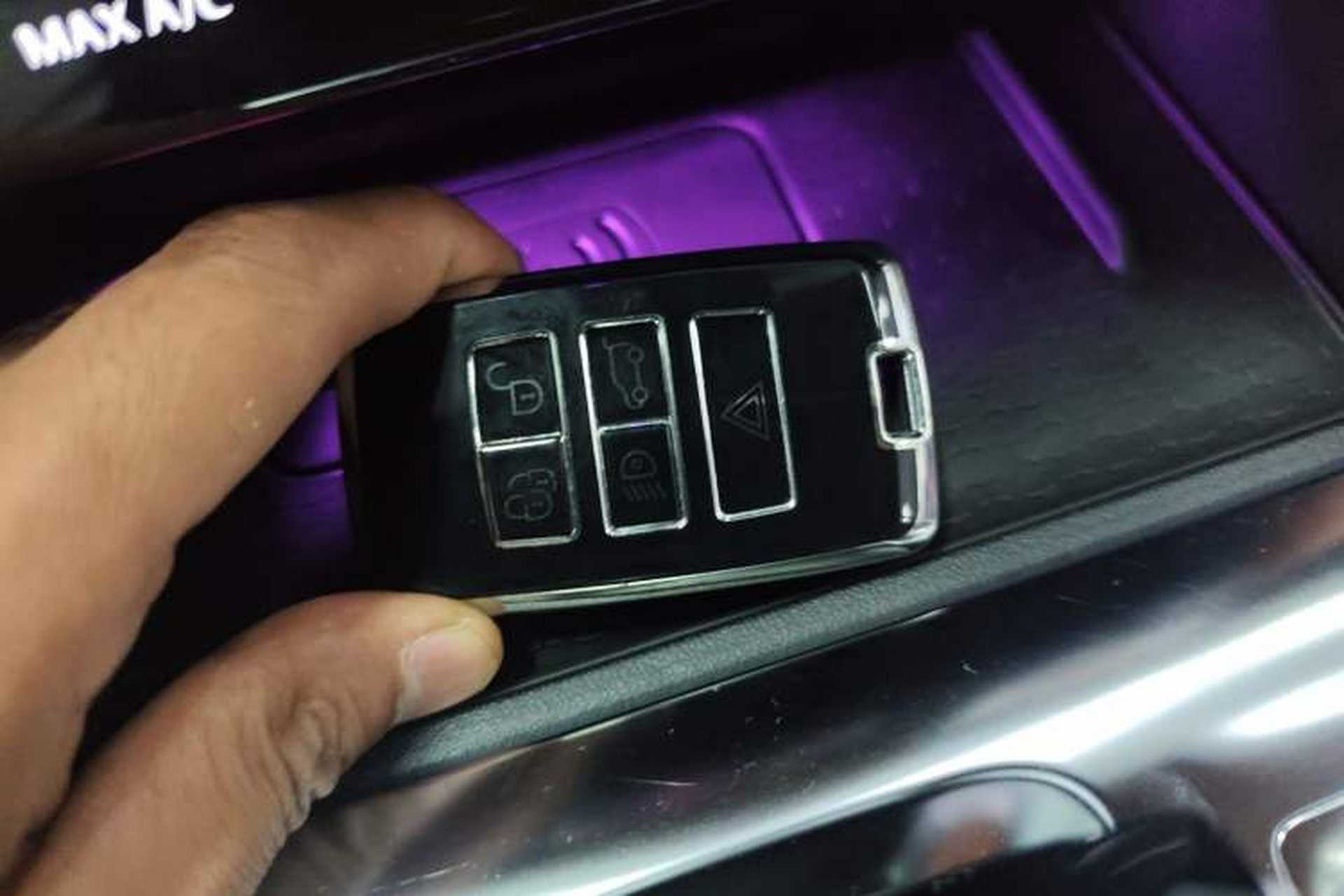 Used Jaguar F-PACE 2024 P250 R-Dynamic SE Vehicle Key