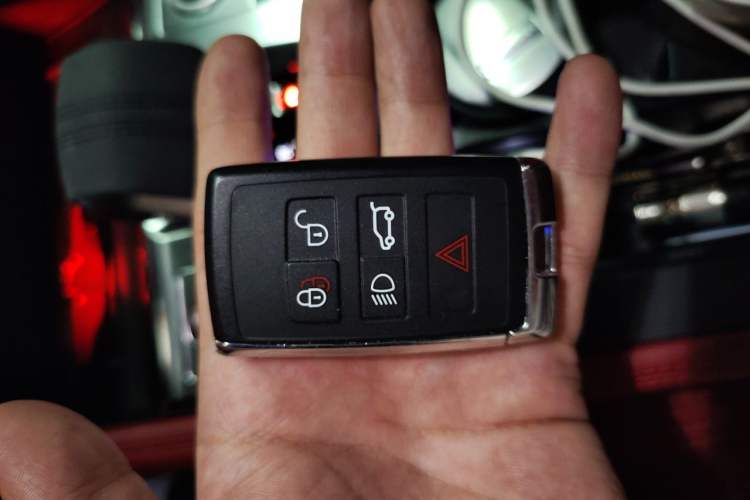 Used Jaguar F-PACE 2024 P250 R-Dynamic S Vehicle Key
