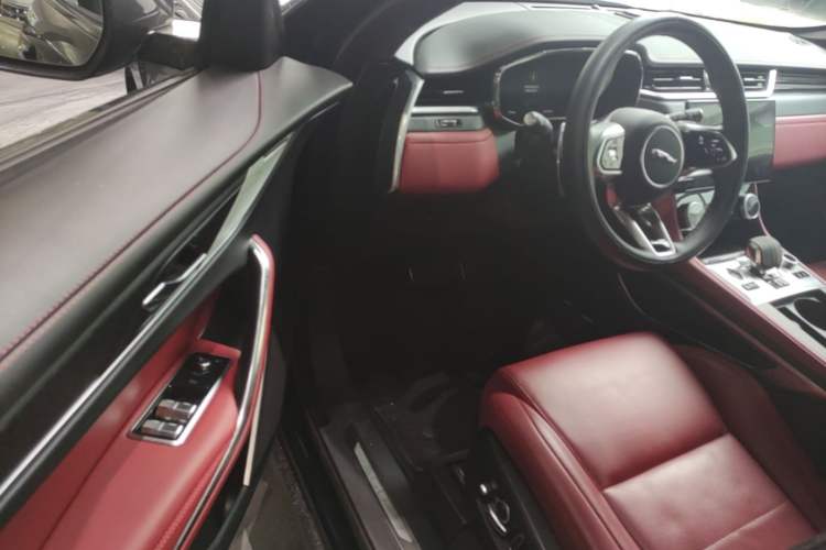 Used Jaguar F-PACE 2024 P250 R-Dynamic HSE Driver Seat