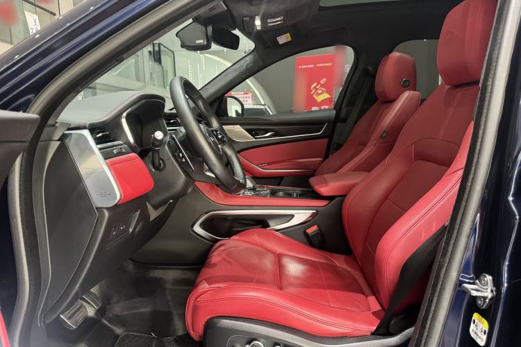 Used Jaguar F-PACE 2024 P250 R-Dynamic HSE Interior 1