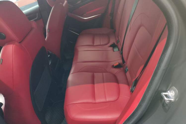 Used Jaguar F-PACE 2024 P250 R-Dynamic HSE Left Rear Seat