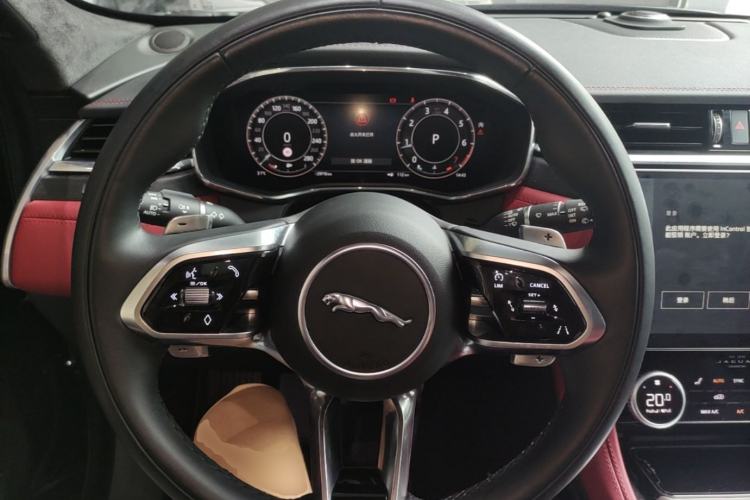 Used Jaguar F-PACE 2024 P250 R-Dynamic HSE Steering Wheel