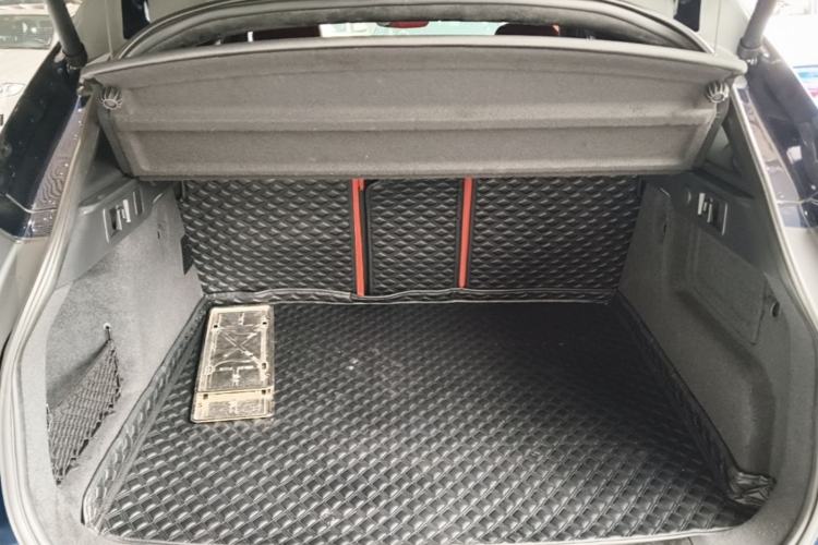 Used Jaguar F-PACE 2024 P250 R-Dynamic HSE Trunk