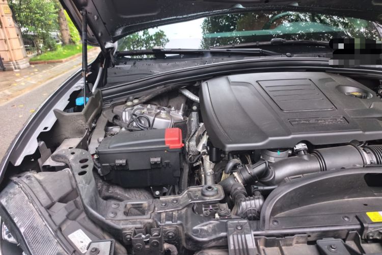 Used Jaguar F-PACE 2024 P250 R-Dynamic SE Engine Bay Right