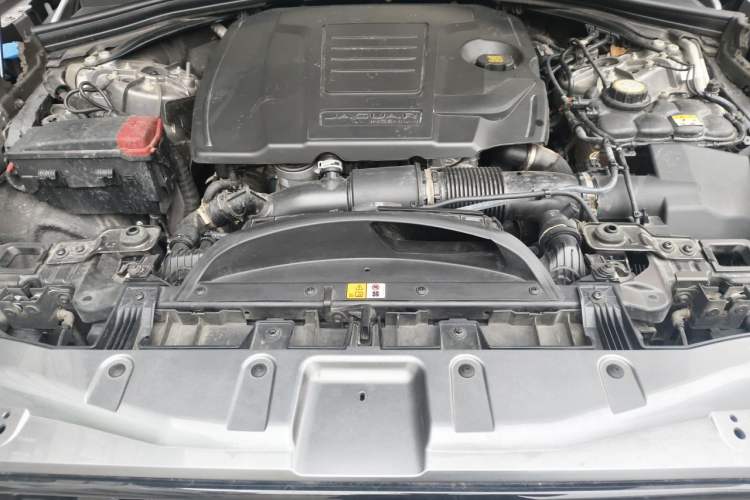 Used Jaguar F-PACE 2024 P250 R-Dynamic SE Engine Bay