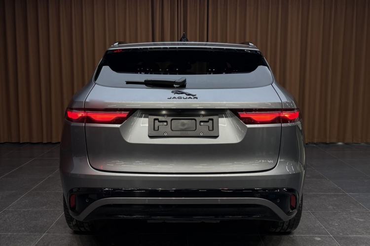 Used Jaguar F-PACE 2024 P250 R-Dynamic SE Exterior 2
