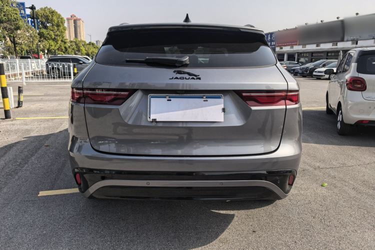 Used Jaguar F-PACE 2024 P250 R-Dynamic SE Exterior 3