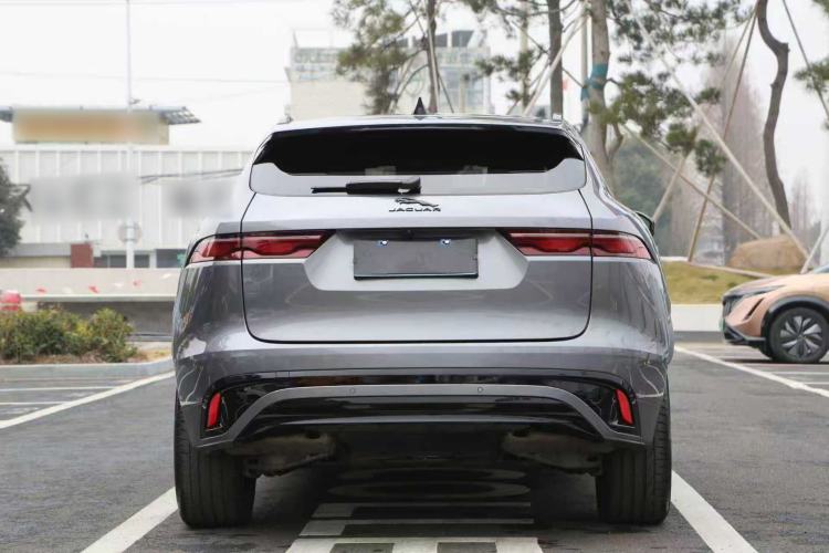Used Jaguar F-PACE 2024 P250 R-Dynamic SE Exterior 4