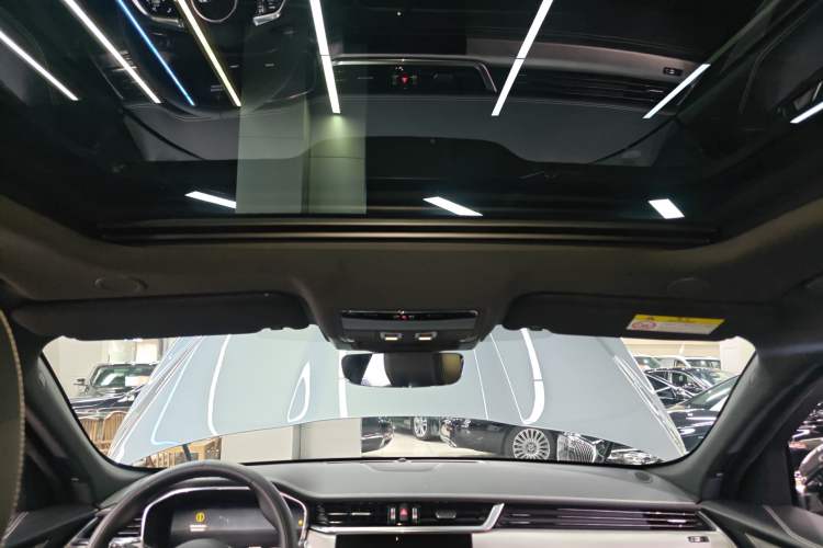 Used Jaguar F-PACE 2024 P250 R-Dynamic SE Headliner