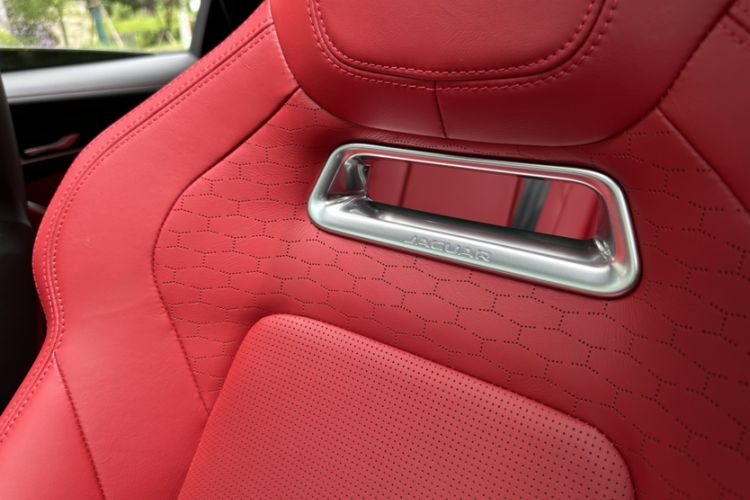 Used Jaguar F-PACE 2024 P250 R-Dynamic HSE Interior 12