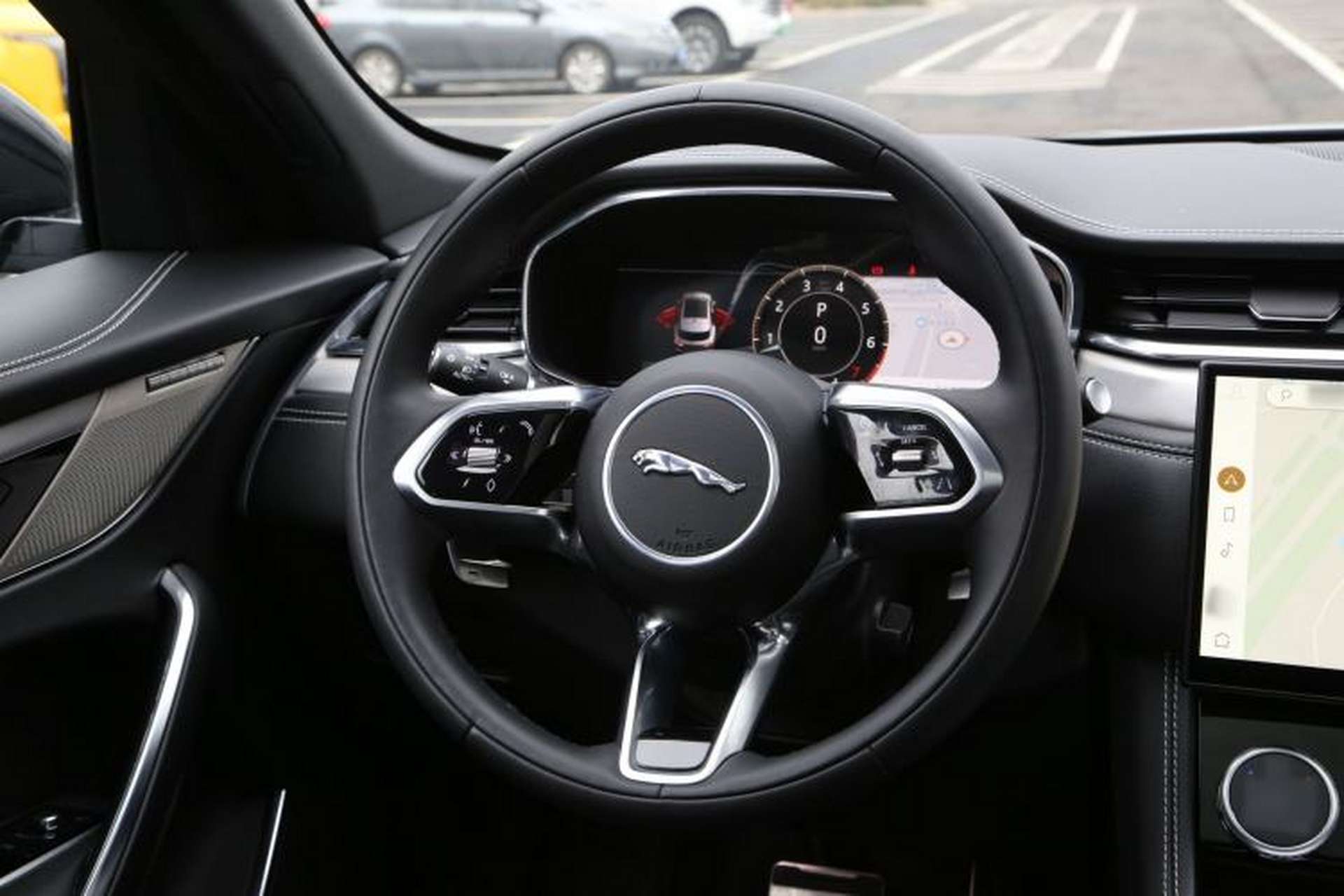 Used Jaguar F-PACE 2024 P250 R-Dynamic SE Interior 6