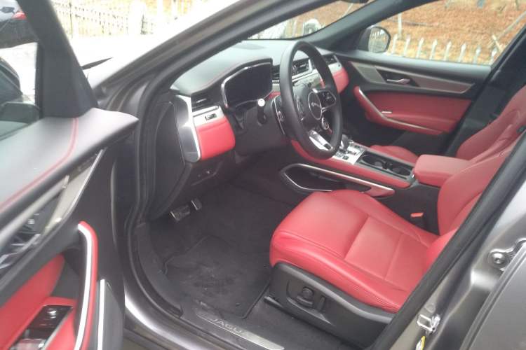 Used Jaguar F-PACE 2024 P250 R-Dynamic SE Left Front Seat