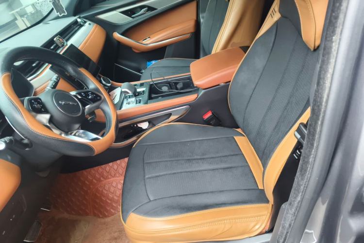 Used Jaguar F-PACE 2024 P250 R-Dynamic SE Left Front Seat