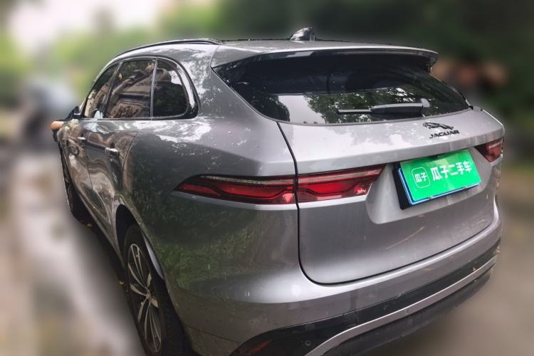 Used Jaguar F-PACE 2024 P250 R-Dynamic SE Rear Left 45 Deg
