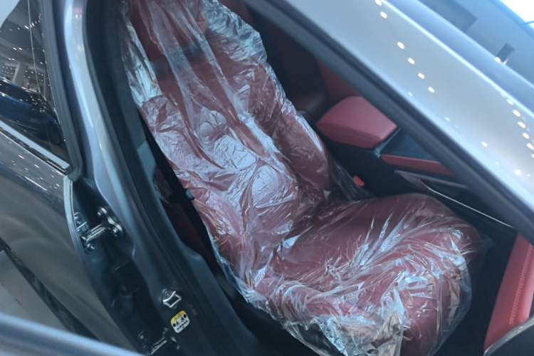 Used Jaguar F-PACE 2024 P400 SPORT Right Front Seat