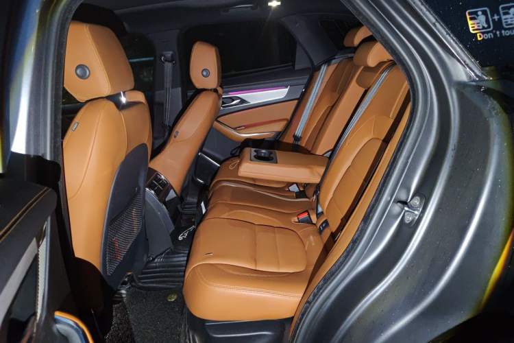 Used Jaguar F-PACE 2024 P250 R-Dynamic SE Left Rear Seat