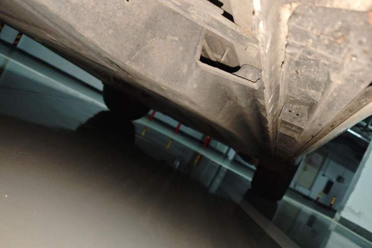 Used Jaguar F-PACE 2024 P250 R-Dynamic SE Chassis Front Left