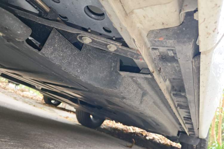 Used Jaguar F-PACE 2024 P250 R-Dynamic SE Chassis Front Left