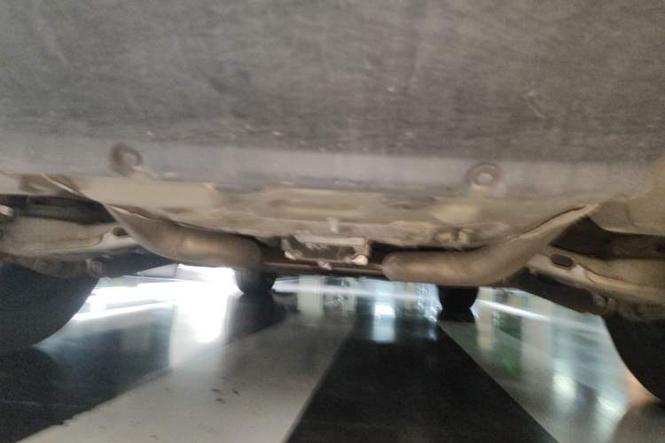 Used Jaguar F-PACE 2024 P250 R-Dynamic SE Chassis Rear