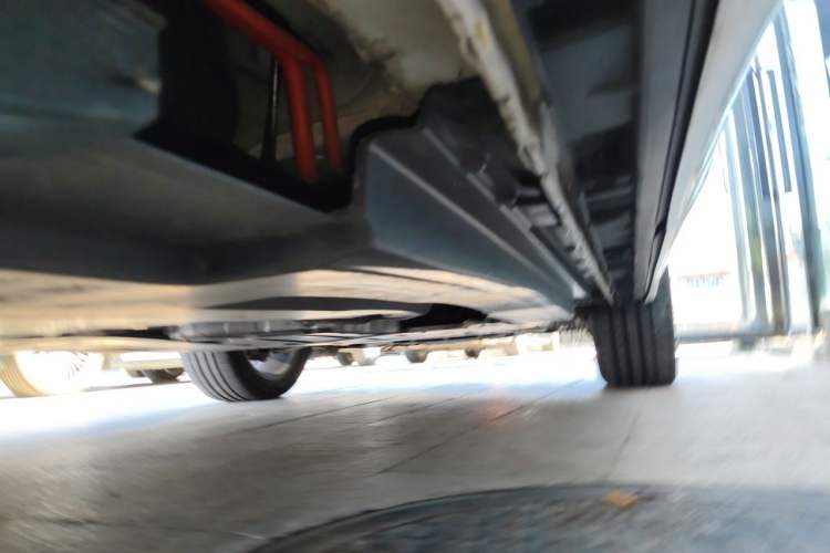 Used Jaguar F-PACE 2024 P250 R-Dynamic HSE Chassis Rear Right