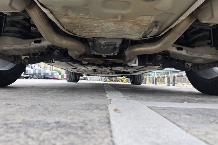 Used Jaguar F-PACE 2024 P250 R-Dynamic SE Chassis Rear